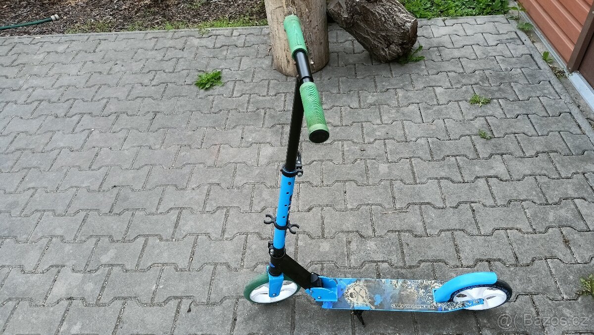 Koloběžka skládací worker