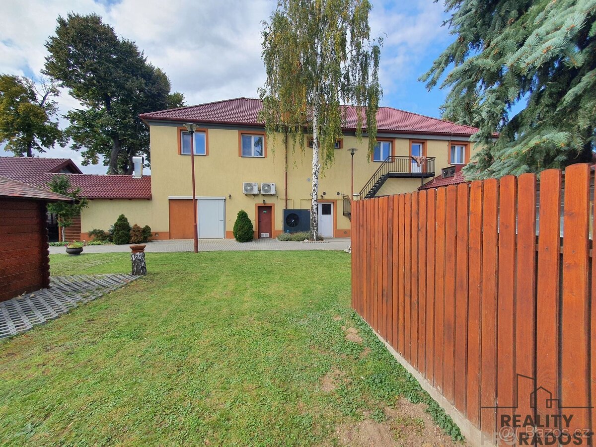 Prodej pivovaru s restaurací a ubytováním, 2458m2,  Držovice