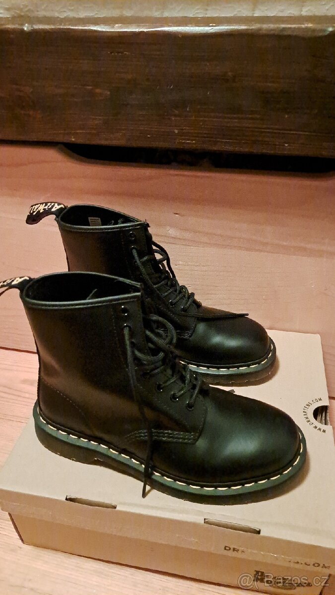 Prodej/výměna Dr.Martens 1460, nové, vel.39