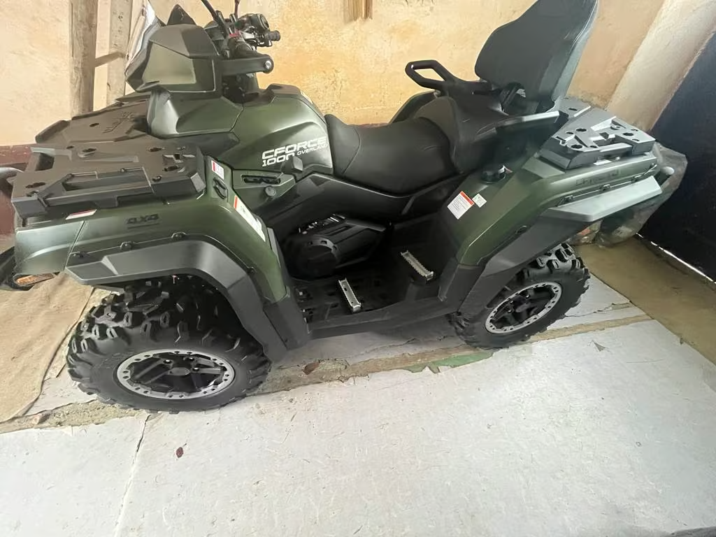 Prodám čtyřkolku CFMoto x1000 overland g2 velká sleva