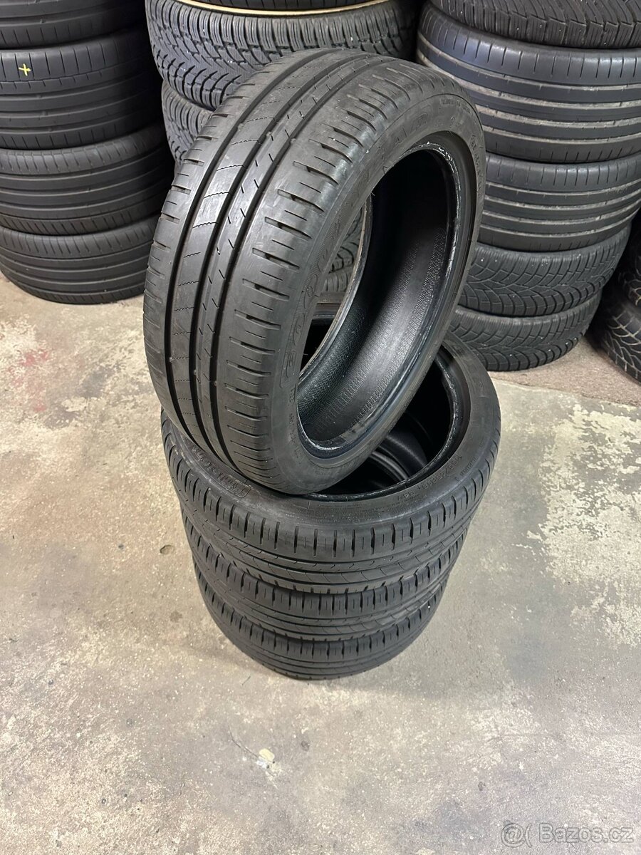 Letní sada Goodyear EfficientGrip 195/45 R16 84V XL