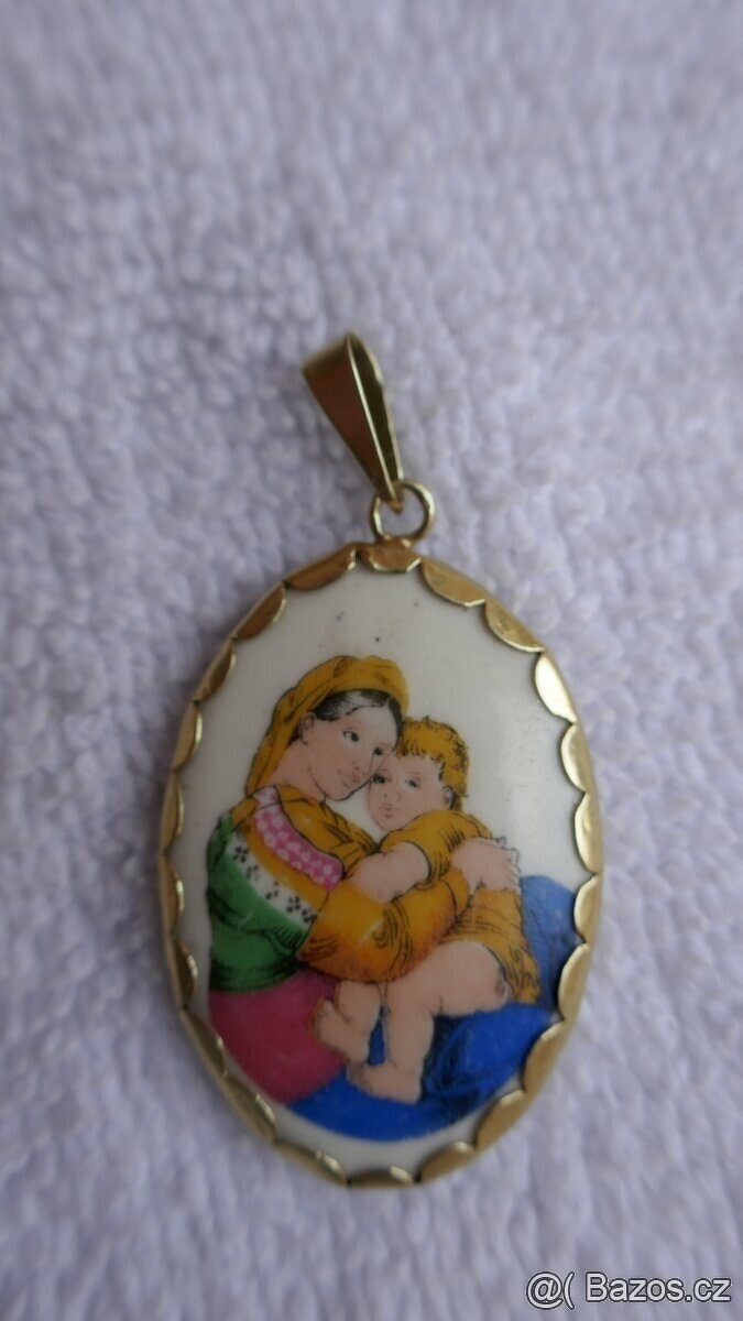 PŘÍVĚSEK STARÁ MADONKA PORCELÁN 5.63G//38X27MM