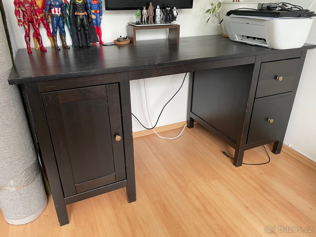 Psací stůl Ikea
