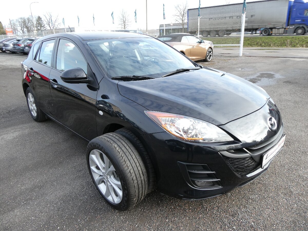 Mazda 3 1.6 16V 77kW, klima, 2. majitel, serviska