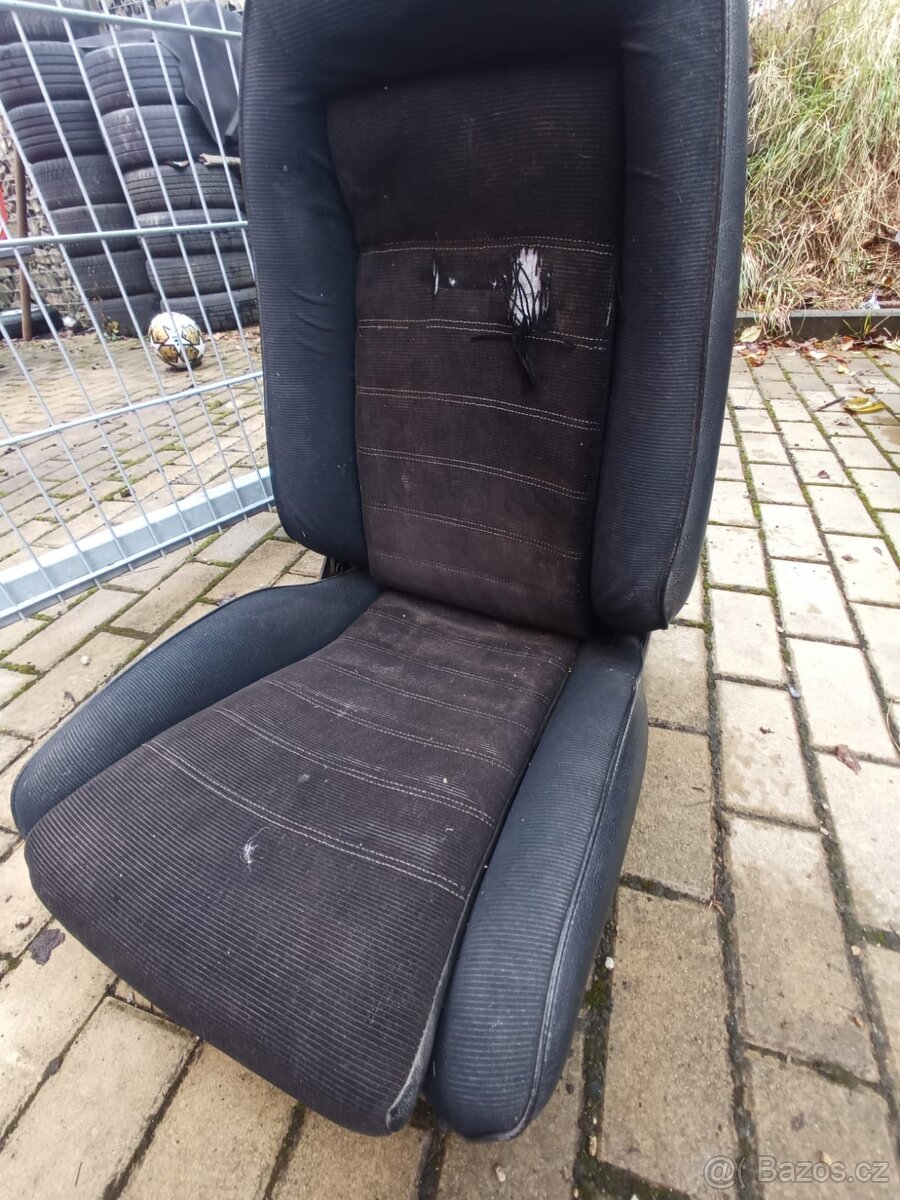 Sedadlo Recaro BMW e21 originál na přešití