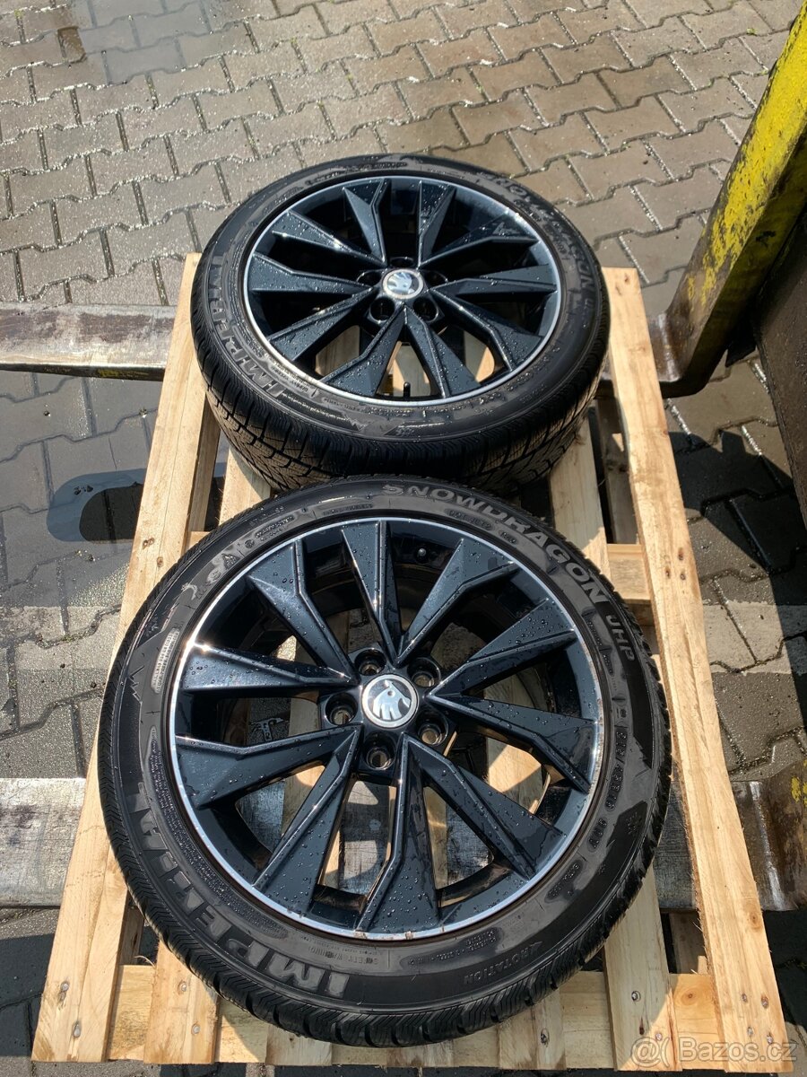 Alu disky ŠKODA RAPID,FABIA R16 (černé orig.)