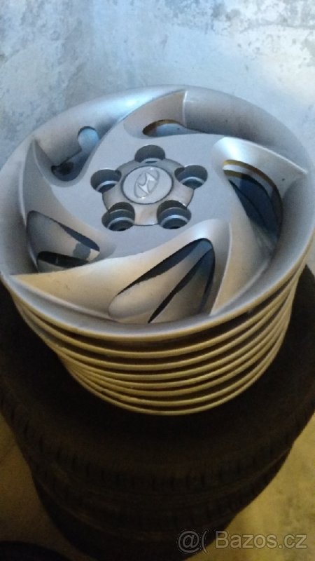 originální poklice hyundai R15