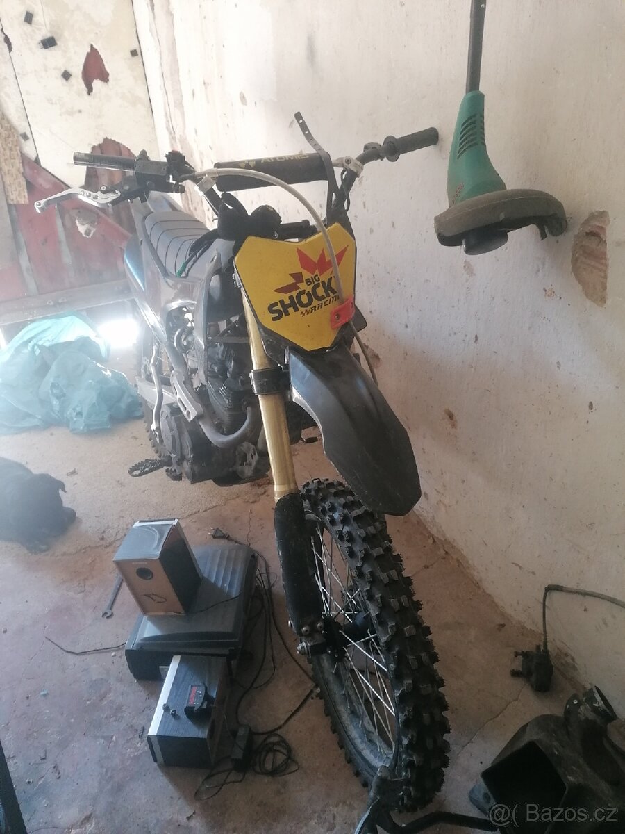 Prodám pitbike 250ccm ultimate atomic na náhradní díly