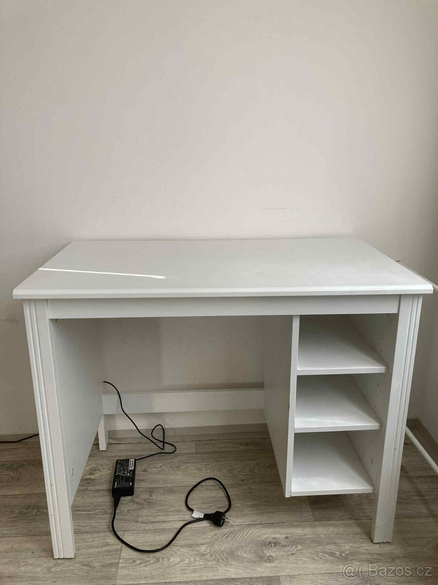 Psací stůl IKEA Brusali