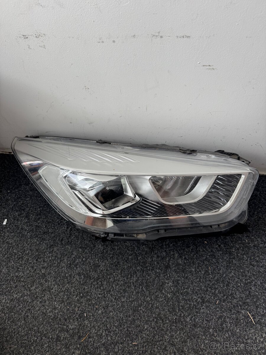Ford Kuga svetlo čočka mk2 pravý 2017