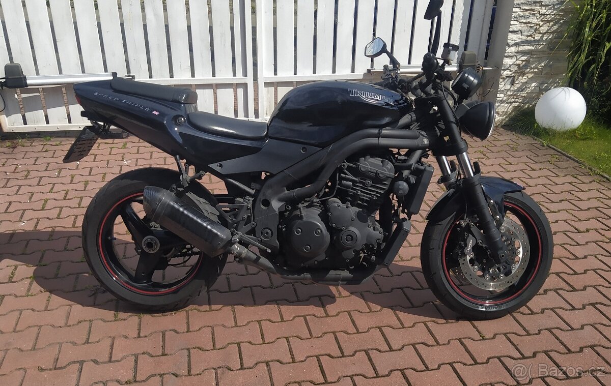 Prodám Triumph 955 i speed