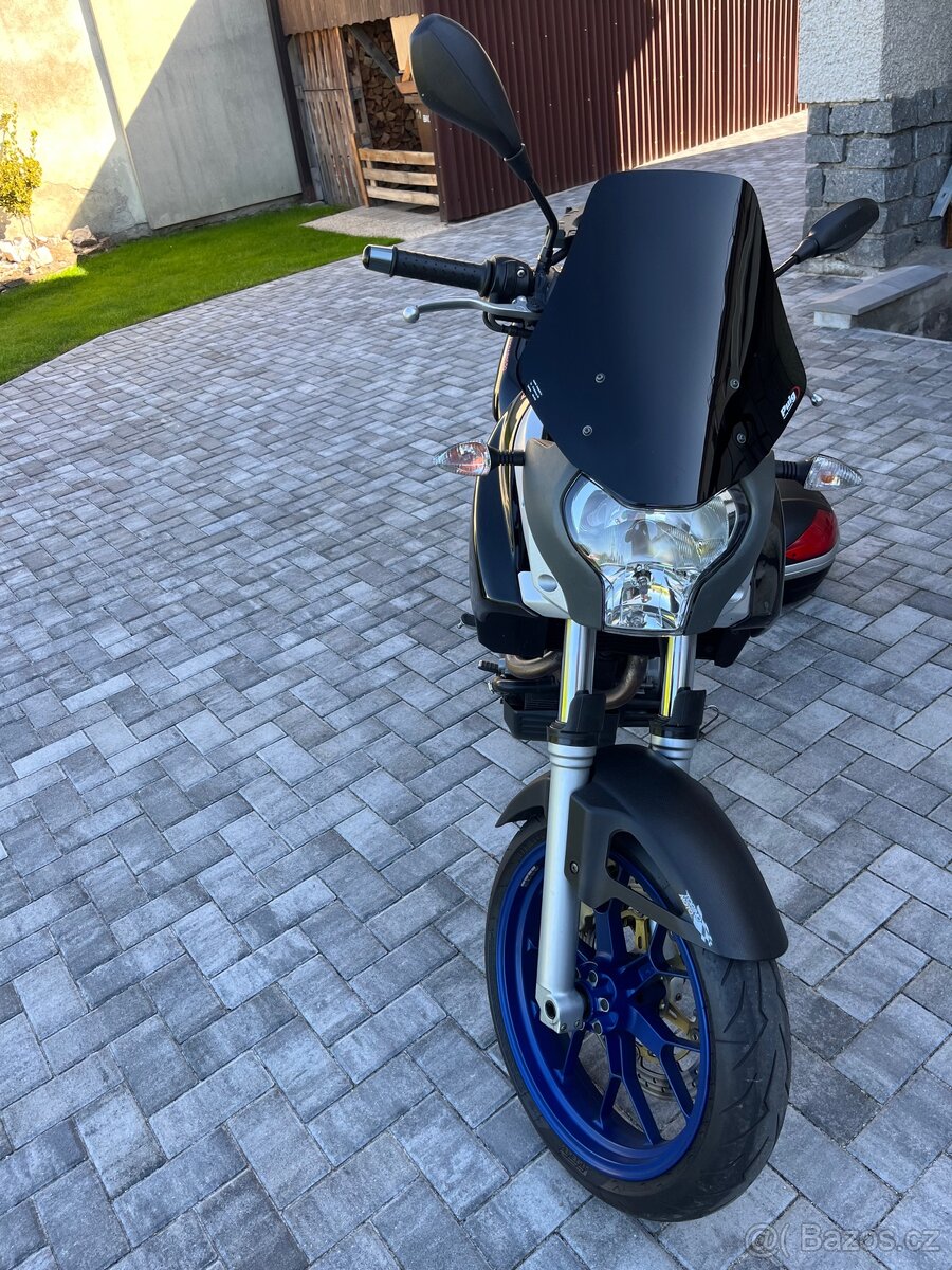 Aprilia Pegaso 650 Strada