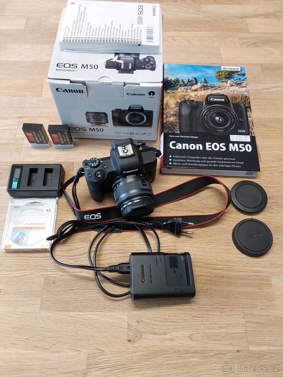 Canon EOS M50 s příslušenstvím