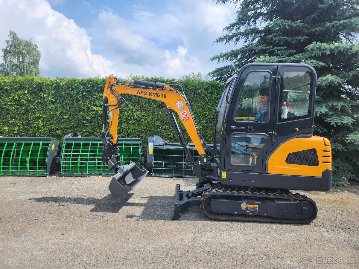 bagr, minibagr, motor Kubota