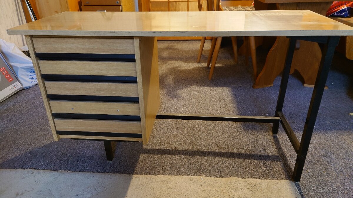 Počítačový stolek, dětský stůl na učení