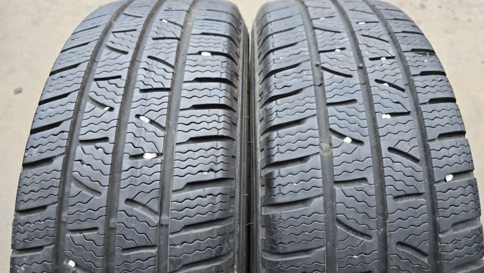 Zimní pneu 205/65/16c Pirelli