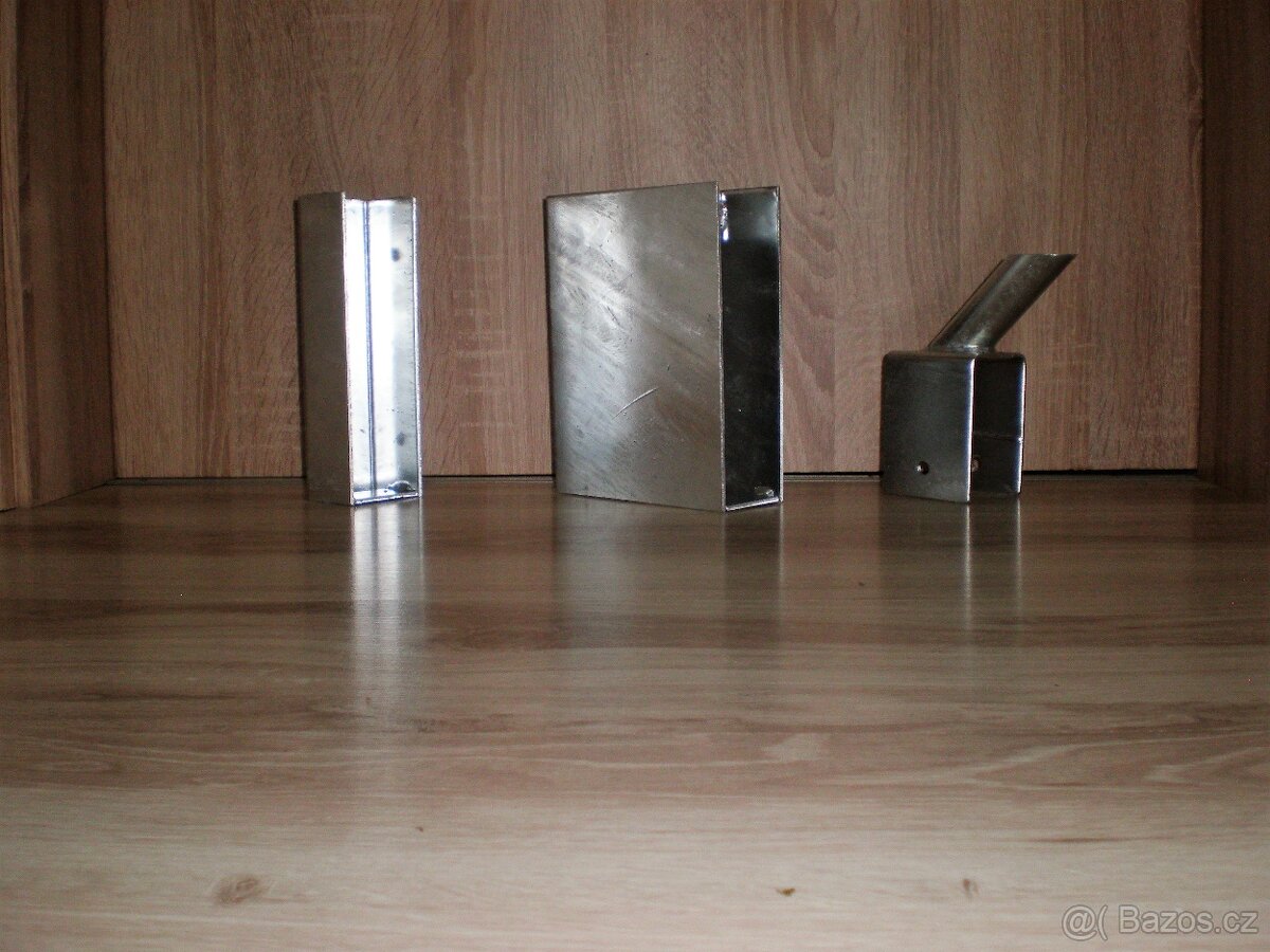 držáky podhrabových desek