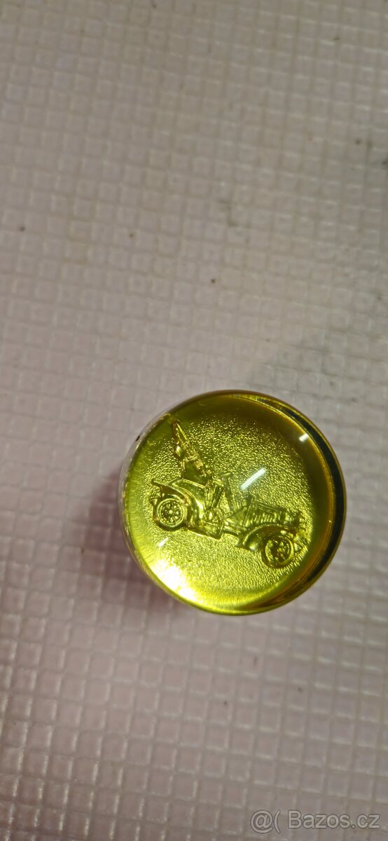 Okrasná hlavice řídící páky