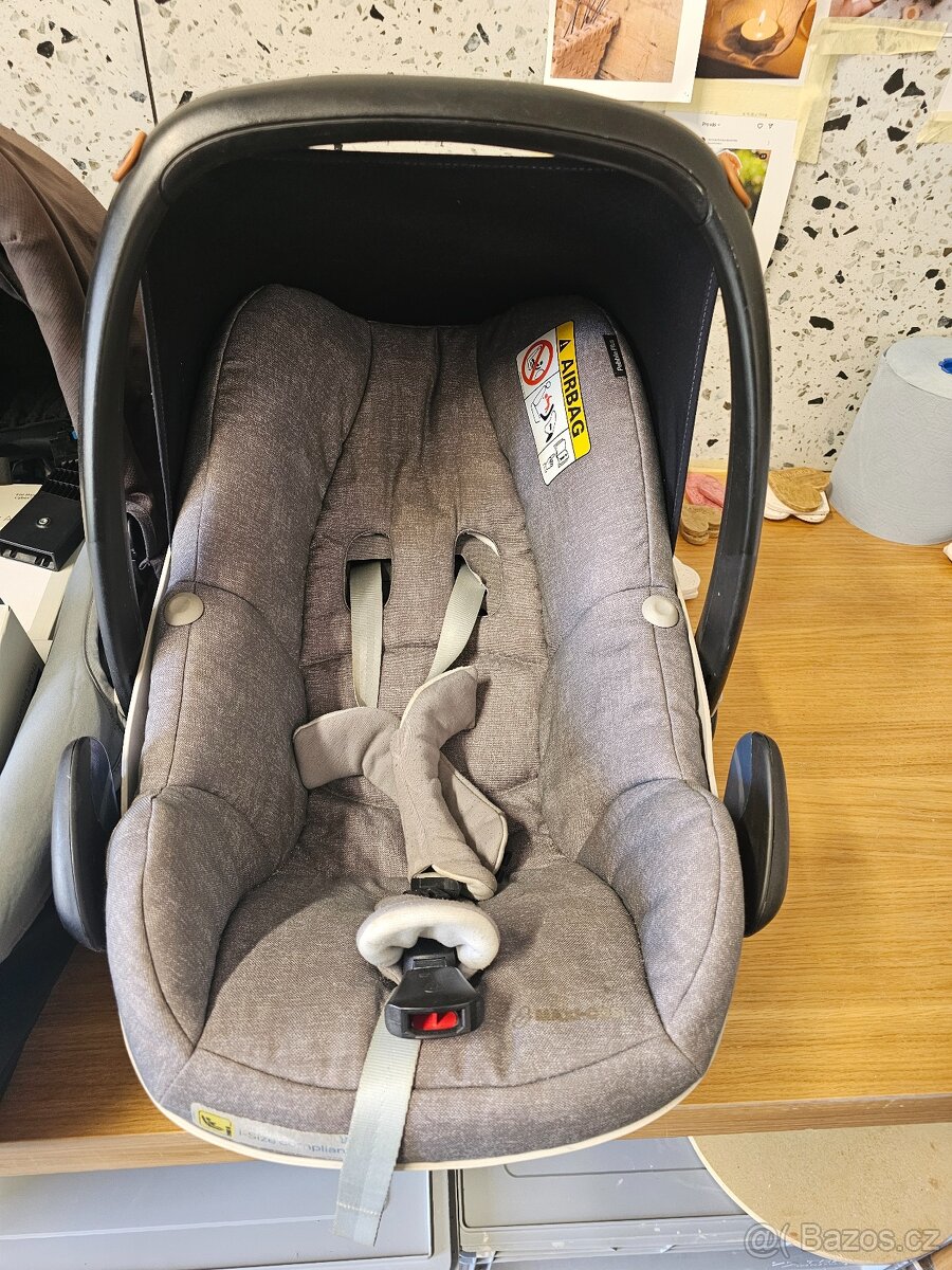 Autosedačka Maxi Cosi ,,vajíčko"