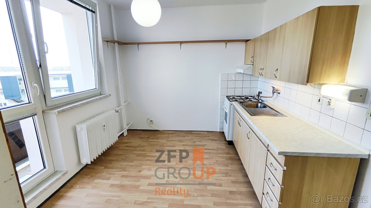 Pronájem bytu 2+1, 52 m², 2x lodžie, šatna a sklepní kóje –