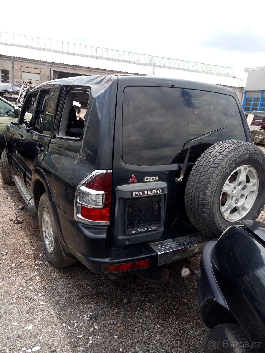 Mitsubishi Pajero 2005 3.2 did 3.5V6