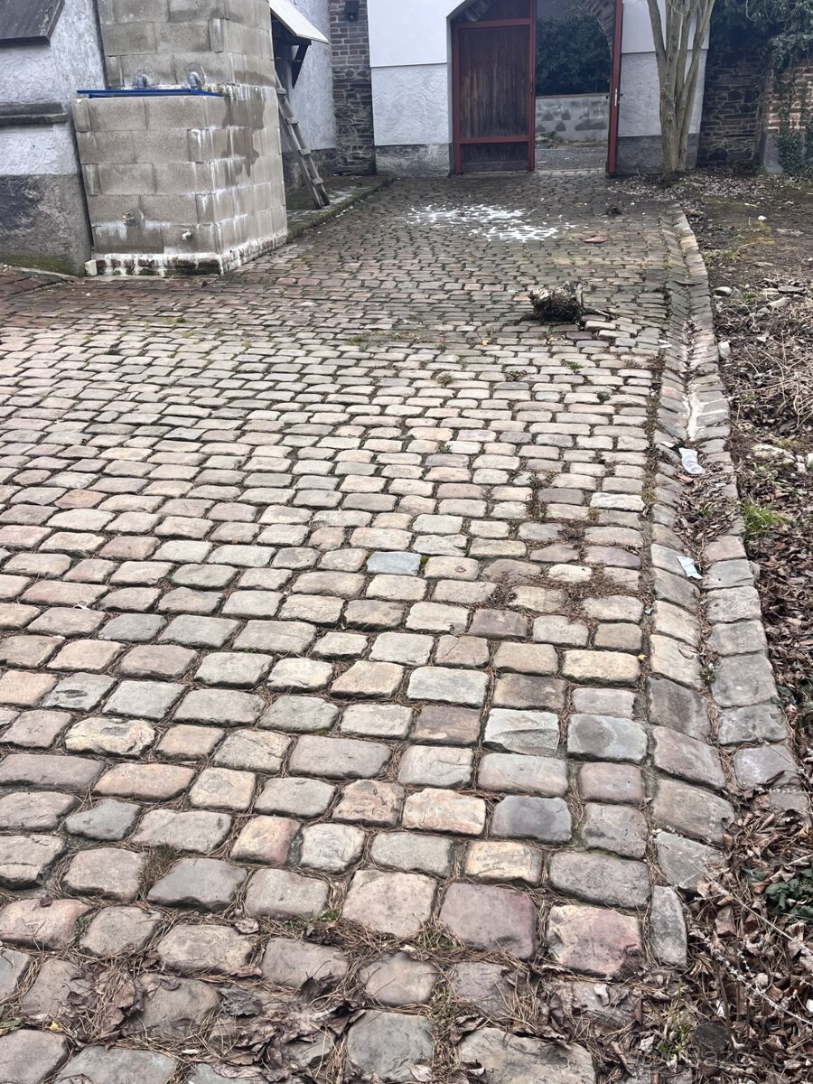 Venkovní dlažba