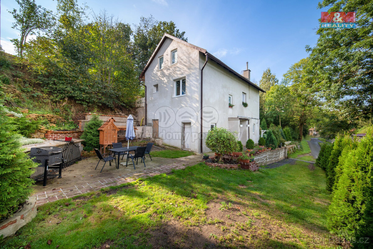 Prodej rodinného domu, 330 m², Opatov