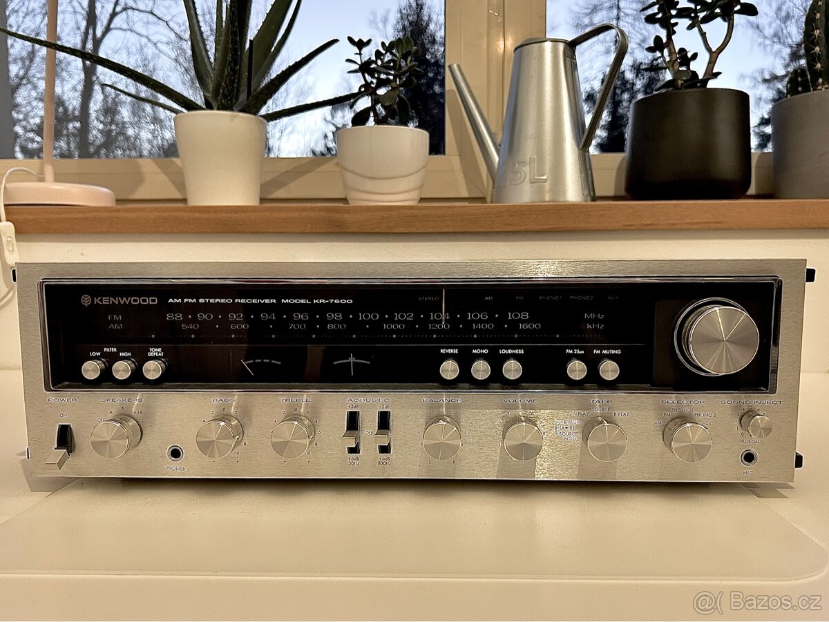 Vintage receiver Kenwood KR-7600