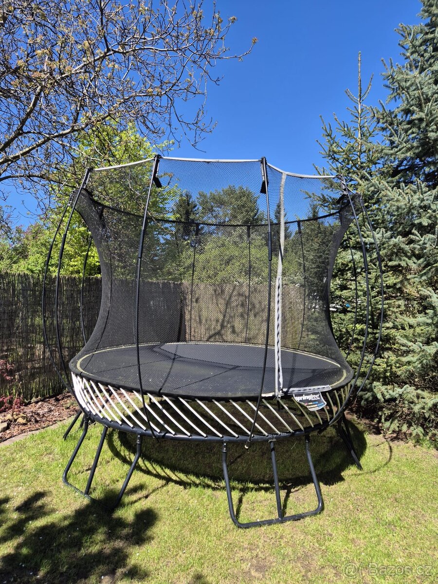 trampolína Springfree Medium