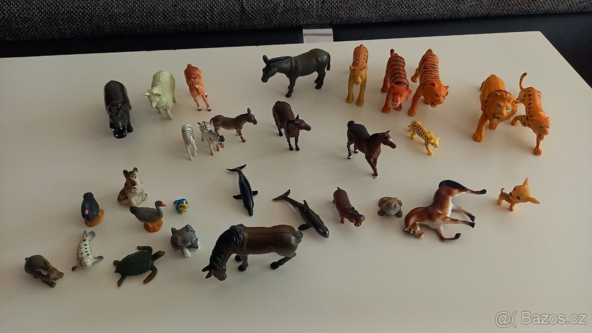 Plastové figurky zvířat