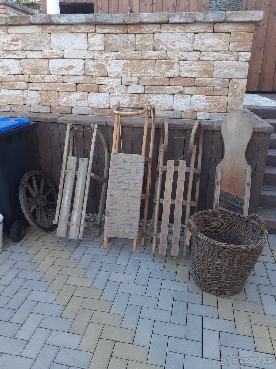 Staré retro věci z chalupy.