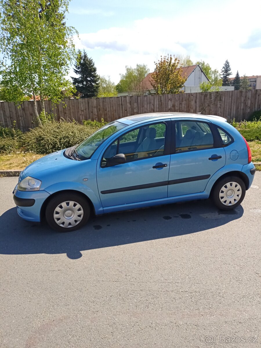 Prodám Citroen C3 1,4 benzín, r.v. 2/2004, najeto 182.950