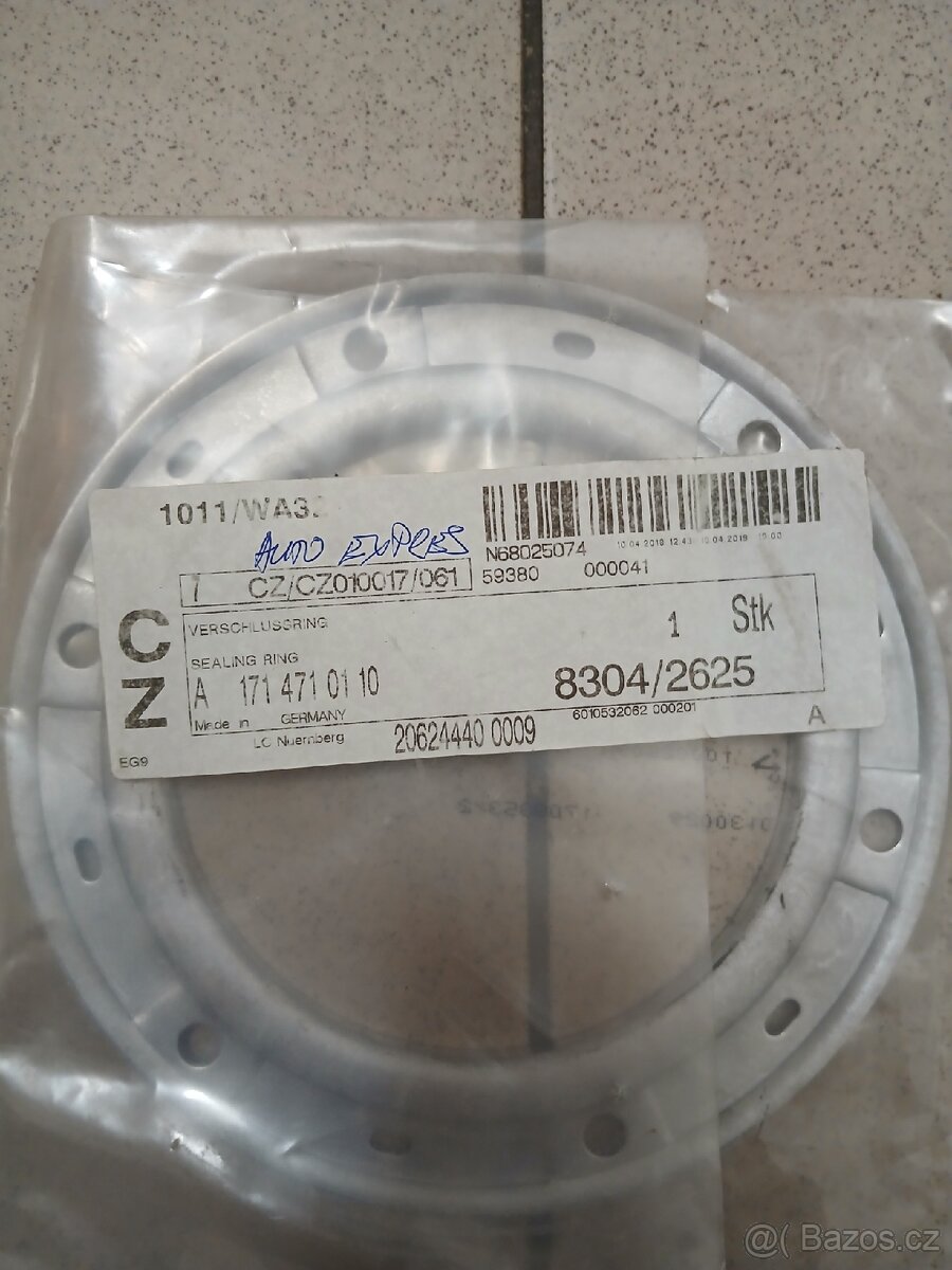 Mercedes-Benz Lock Ring - 1714710110 - Genuine Mercedes