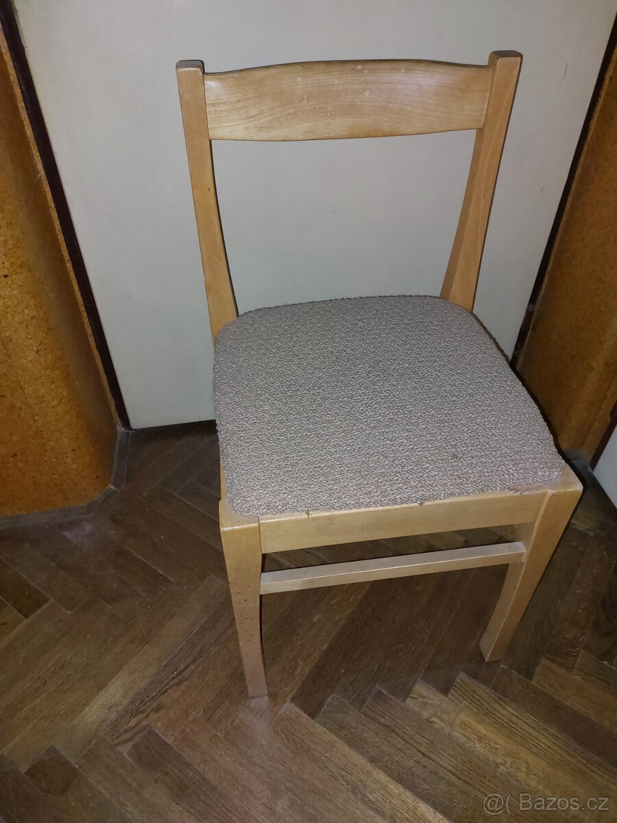 Dřevěné židle 2ks