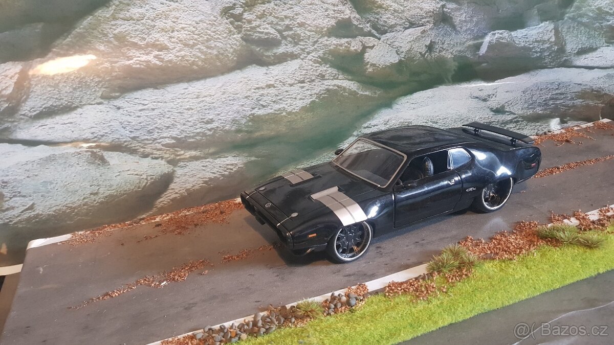 modely aut 1/24