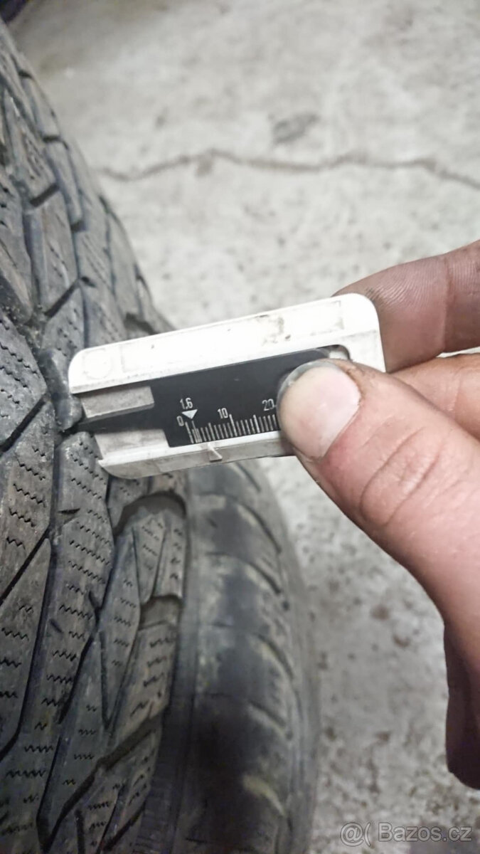 Nokian 195/65 R15 zimni