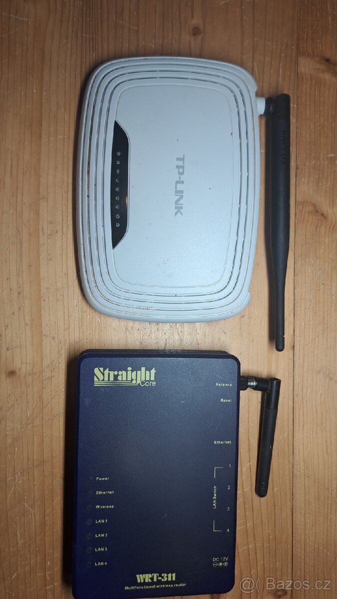 2x plně funkční WiFi routery