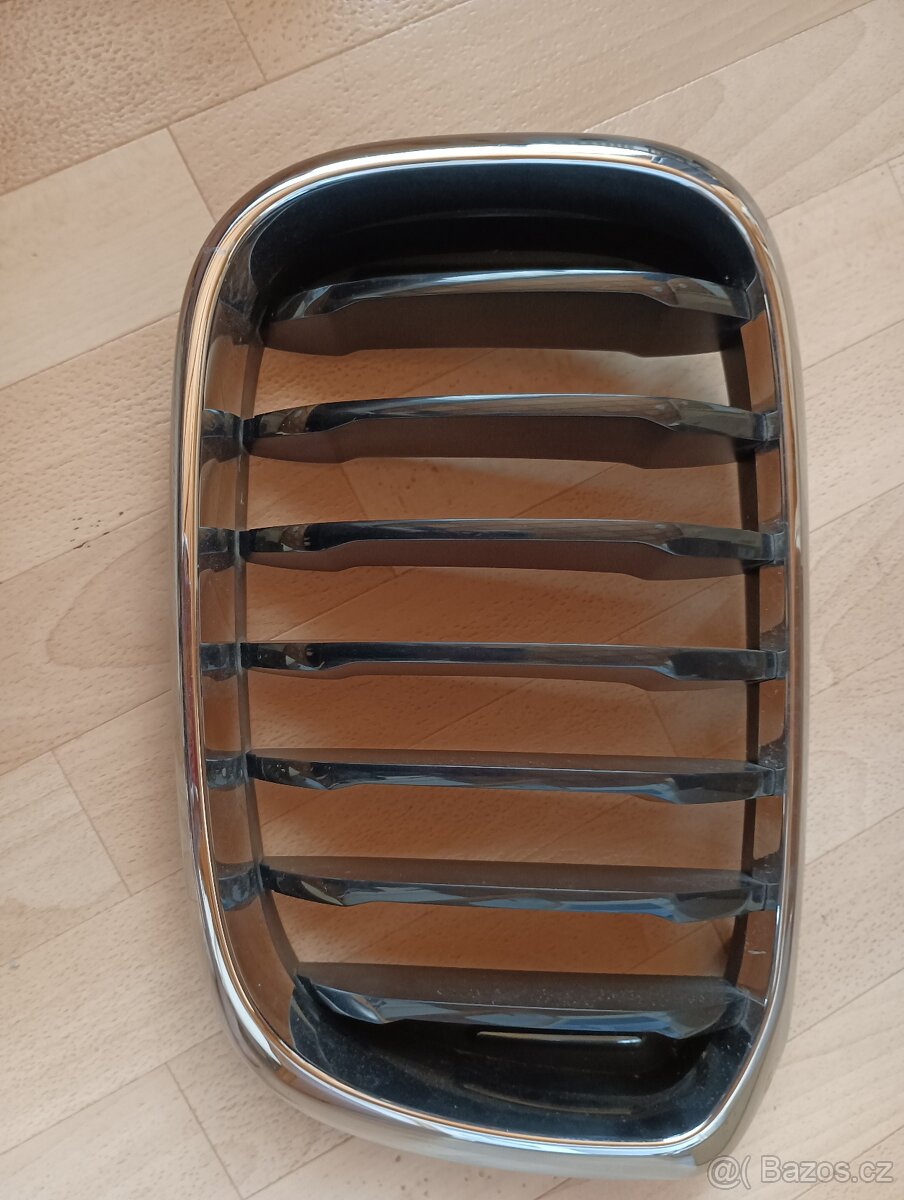 BMW X3 - přední ledvinky a difusor - NOVÉ