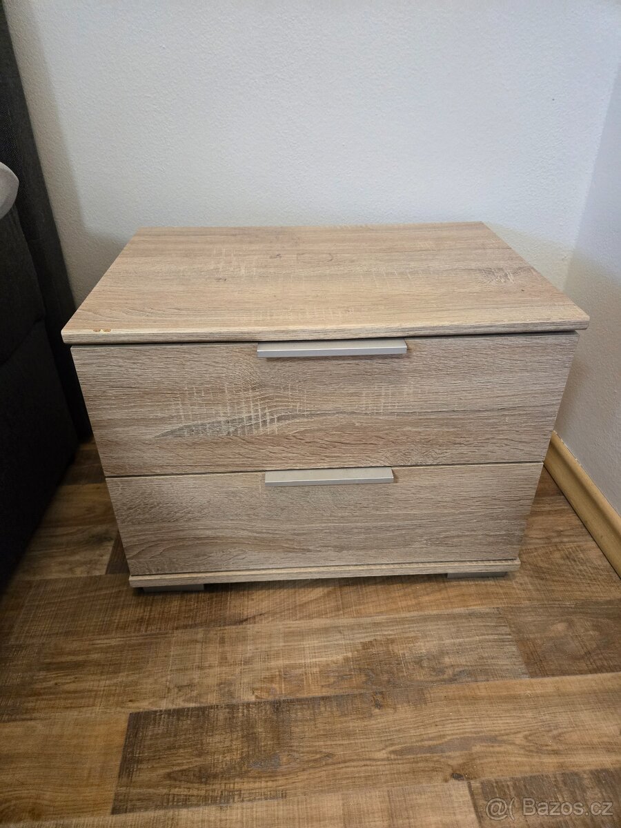 Noční stolek