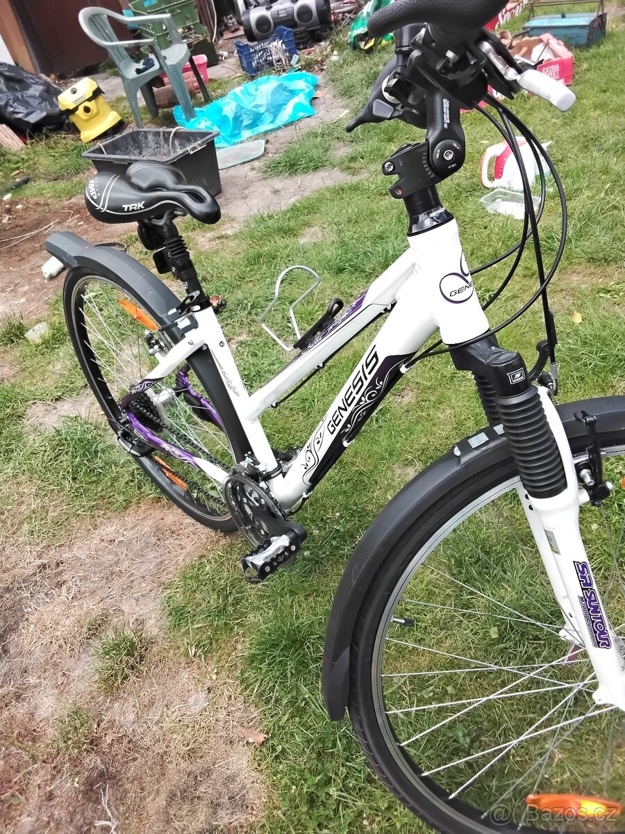 kolo krasny nove jete jen 3x cena pouze 3500 kc