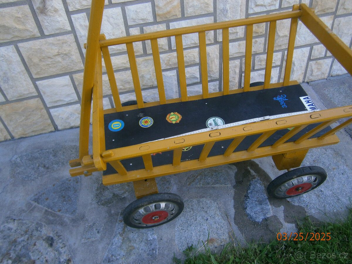 Žebřiňáček