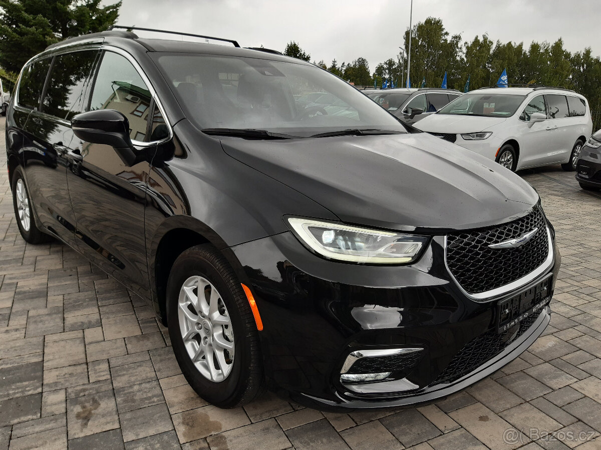Chrysler Pacifica 3,6L V6, 7míst, Nový model, 22.000 km