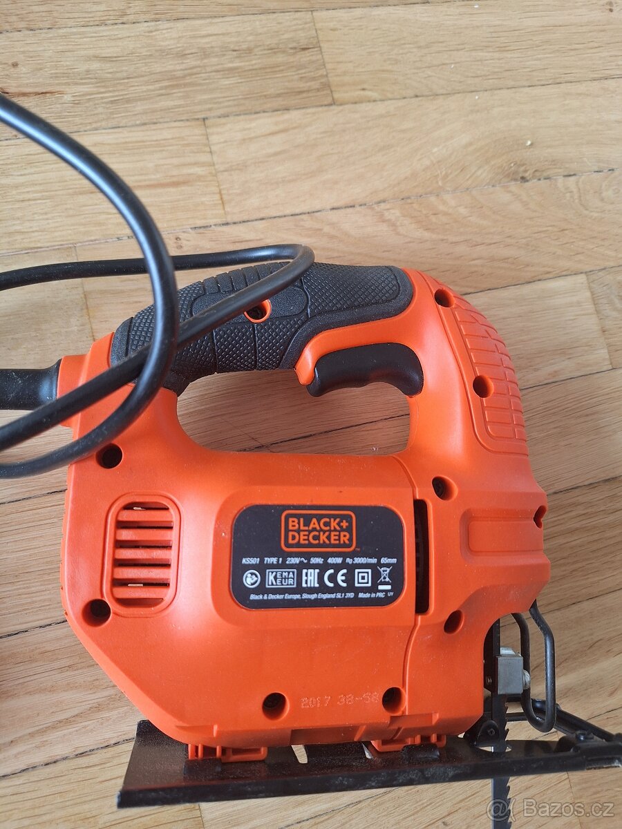Přímočará pila Black & Decker KS501