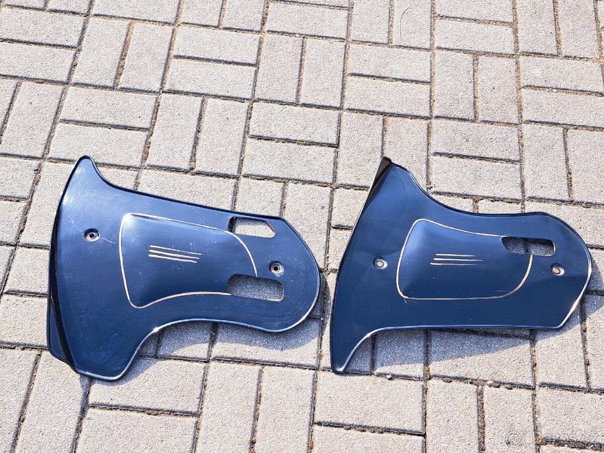 Boční kryty motoru JAWA 250/350