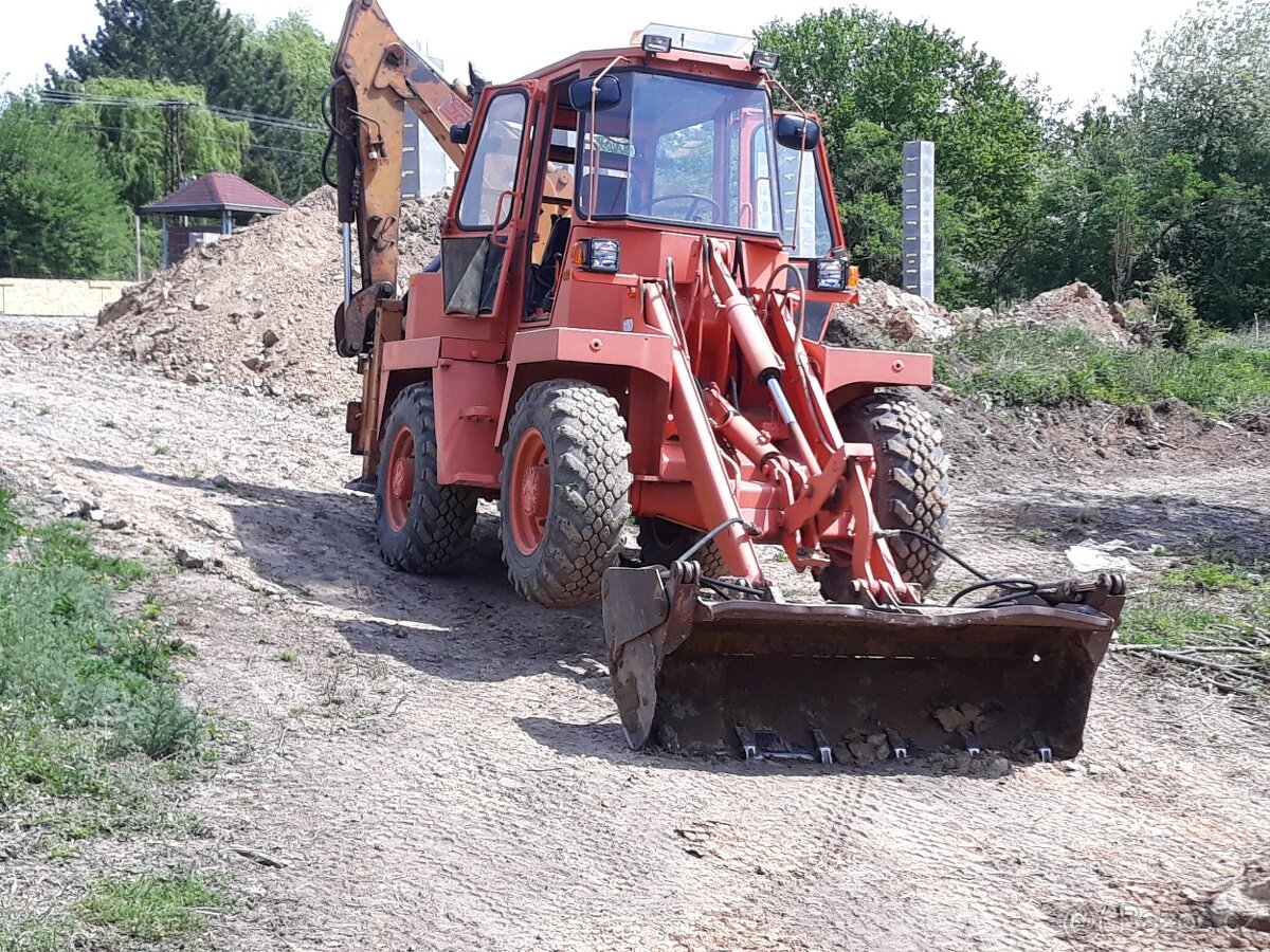 Rypadlo nakladač - bagr