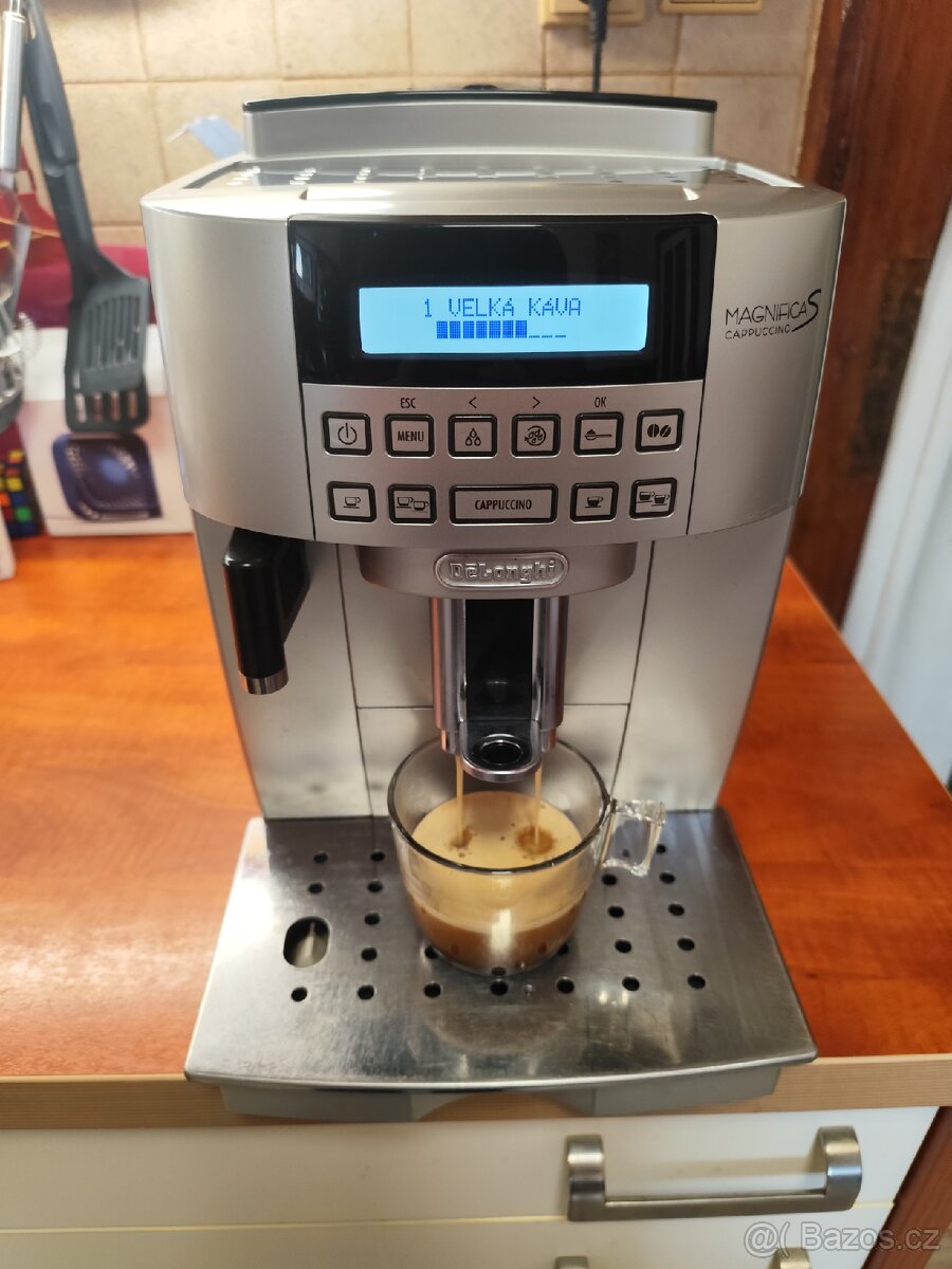Prodám kávovar DeLonghi Magnifica ECAM 22.360.S