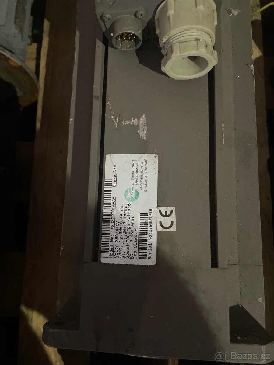 Elektromotor, krokový, servo