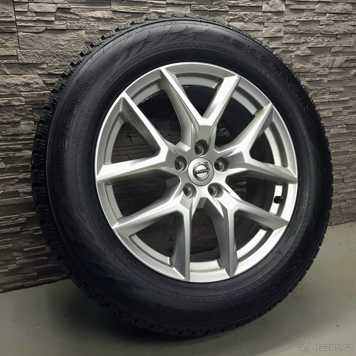 18" Originál Volvo XC60 II 5x108 zimní pneu 8mm