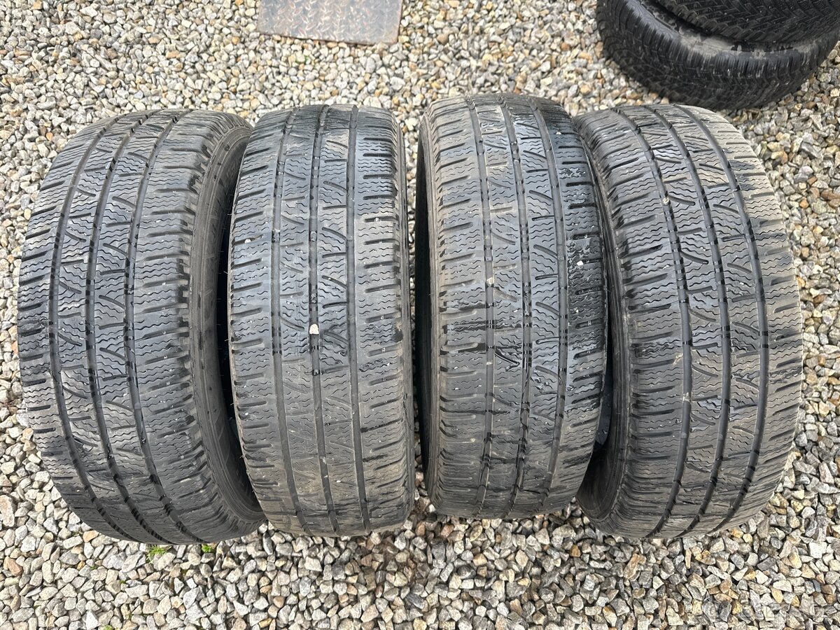 Pirelli Winter 215/65 R16C Cargo