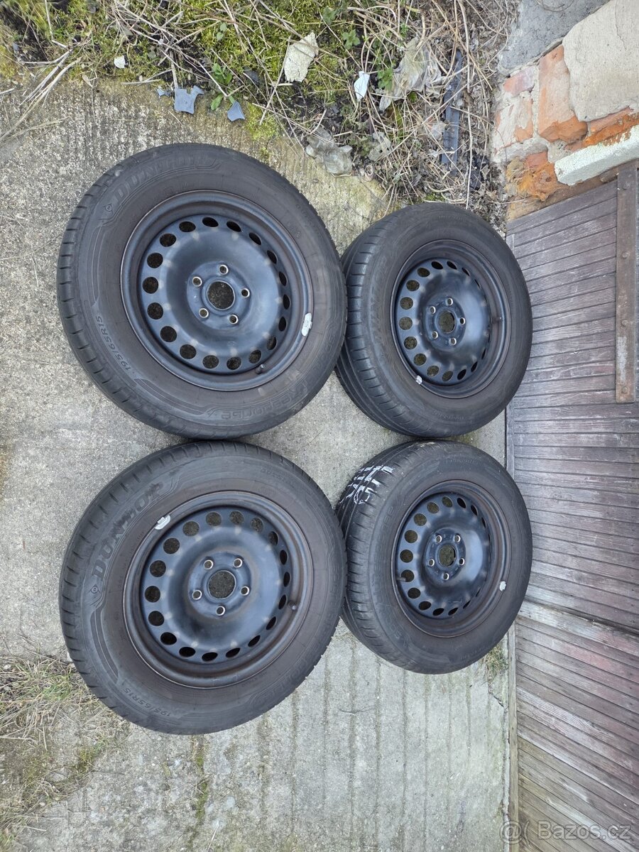 Sada Plechových disků vč letních pneu